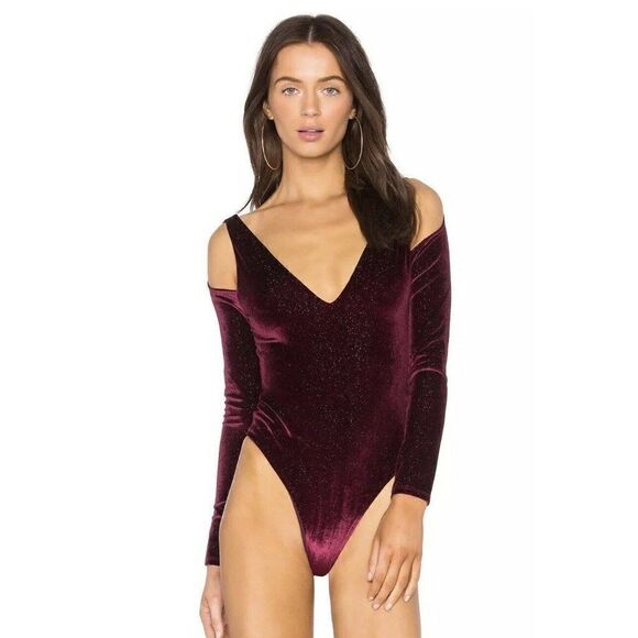 NWT H:OURS X REVOLVE Sz S IVY VELVET LONG SLEEVE BODYSUIT IN BORDO - Picture 2 of 5